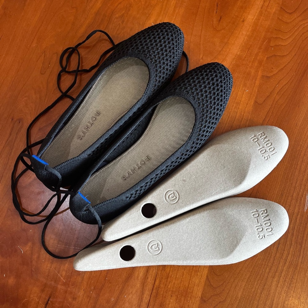 Rothy’s Black Pointed-Toe Lace-Up Flats - Size 10.5